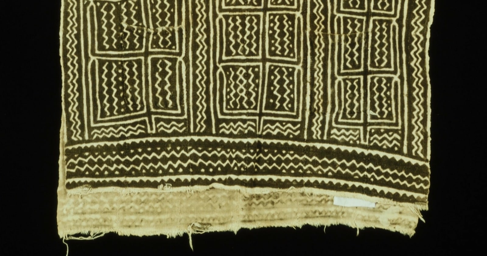 Cara melipat baju kemeja agar rapi seperti di toko (tanpa kerut)