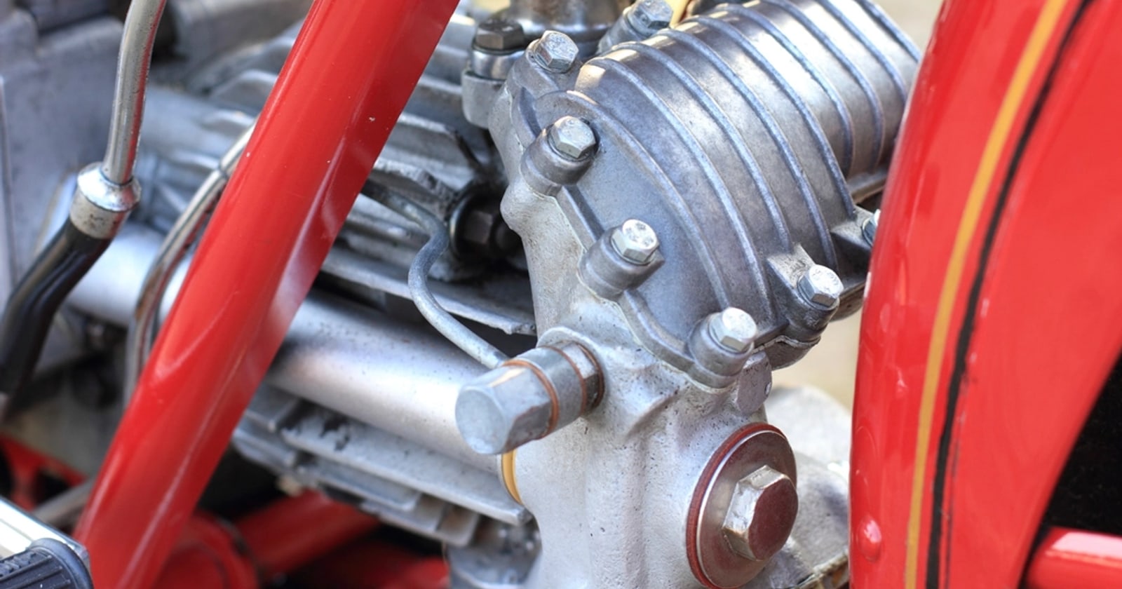 Cara mengatasi motor brebet saat digas